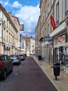 /international/fr/39-rue-de-la-republique-saint-chamond-pays-de-la-loire-310101247799/