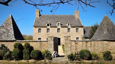 /international/fr/tredrez-locquemeau-brittany-310103464588/