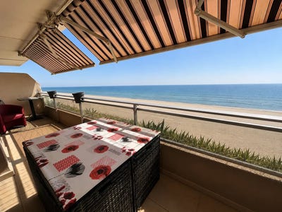 /international/fr/canet-en-roussillon-languedoc-roussillon-310108487038/