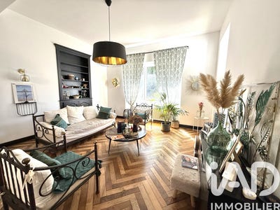 /international/fr/laval-pays-de-la-loire-310108400195/