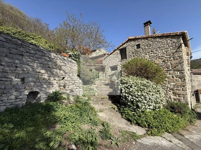 /international/fr/gourdon-rhone-310108676762/