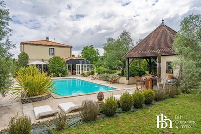 /international/fr/leognan-aquitaine-310097485956/