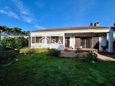 /international/fr/le-grand-village-plage-charente-310102672613/