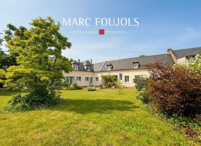 /international/fr/senlis-picardie-310106595795/