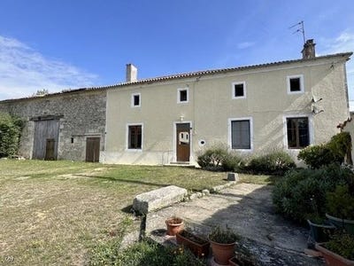 /international/fr/pioussay-charente-310104863699/