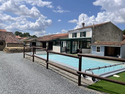 /international/fr/asnieres-la-giraud-charente-310101133944/