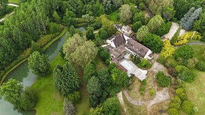/international/fr/sarlat-la-caneda-aquitaine-310101515805/?lang=de