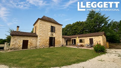 /international/fr/saint-capraise-de-lalinde-aquitaine-310109778875/