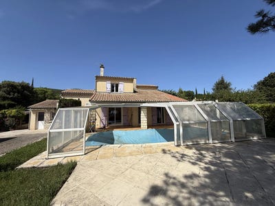 /international/fr/sauzet-languedoc-roussillon-310108460396/