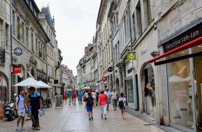/international/fr/besancon-franche-comte-310108594618/
