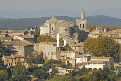 /international/fr/uzes-languedoc-roussillon-310105379318/