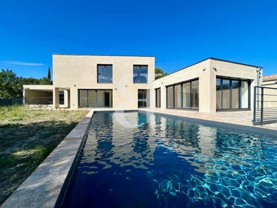/international/fr/vaison-la-romaine-provence-alpes-cote-d-azur-310108677415/