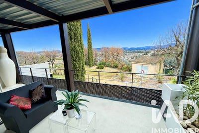 /international/fr/vaison-la-romaine-provence-alpes-cote-d-azur-310105406810/