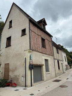 /international/fr/amboise-centre-val-de-loire-310108972713/?lang=th