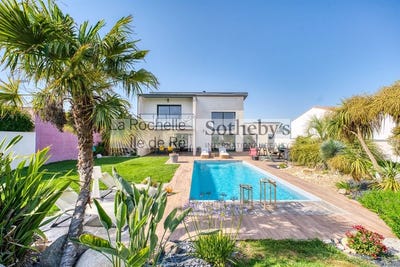 /international/fr/la-rochelle-charente-310120034937/