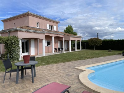 /international/fr/cercoux-charente-310108871038/