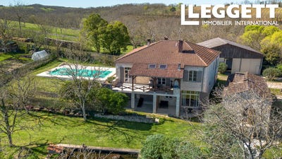/international/fr/thezac-charente-310106708420/