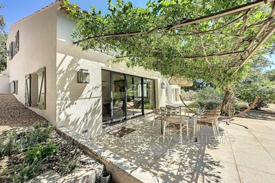 /international/fr/la-garde-freinet-provence-alpes-cote-d-azur-310101249631/?lang=zh-tw