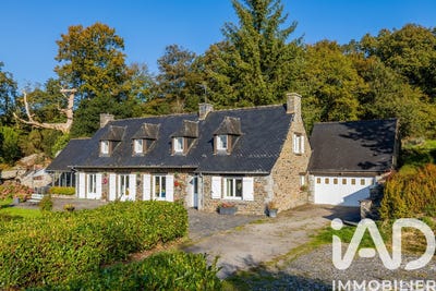 /international/fr/saint-gilles-vieux-marche-brittany-310105537705/