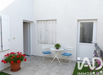 /international/fr/le-chateau-d-oleron-charente-310103609807/