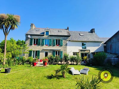 /international/fr/dinan-brittany-310099616223/