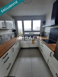 /international/fr/laval-pays-de-la-loire-310110119503/