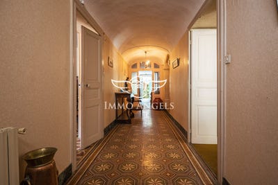 /international/fr/montpeyroux-languedoc-roussillon-310108276317/