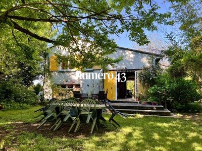 /international/fr/pauillac-aquitaine-310100238335/