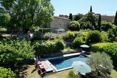 /international/fr/goudargues-languedoc-roussillon-310101208187/