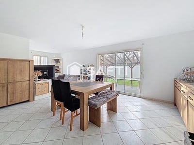 /international/fr/castelnau-de-medoc-aquitaine-310105306006/