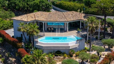 /international/fr/sainte-maxime-provence-alpes-cote-d-azur-310108453618/