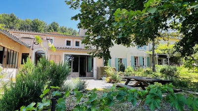 /international/fr/le-beaucet-provence-alpes-cote-d-azur-310100490054/