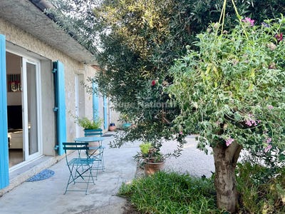 /international/fr/rognonas-provence-alpes-cote-d-azur-310101444922/?lang=en