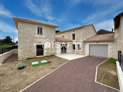 /international/fr/les-pins-charente-310098842411/