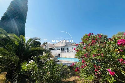 /international/fr/saint-genies-des-mourgues-languedoc-roussillon-310100659671/
