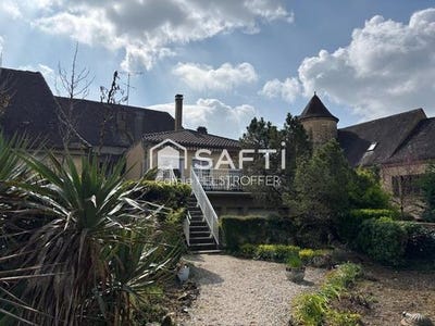 /international/fr/gourdon-midi-pyrenees-310105946547/