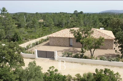 /international/fr/lecci-corsica-310108406955/