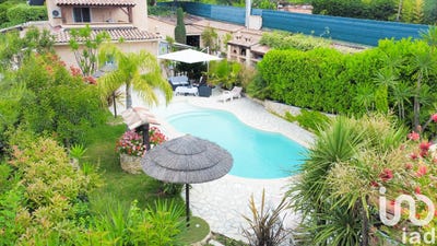 /international/fr/la-gaude-provence-alpes-cote-d-azur-310100180685/