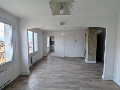 /international/fr/ceret-languedoc-roussillon-310108589090/