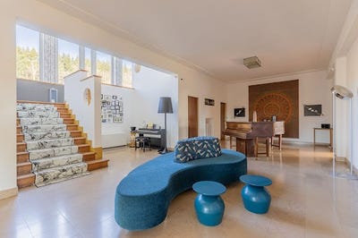 /international/fr/bruyeres-rhone-310100084027/