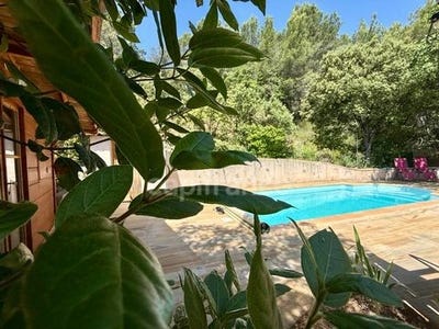 /international/fr/lauris-provence-alpes-cote-d-azur-310100113430/?lang=zh-tw