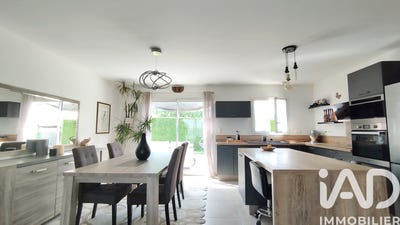 /international/fr/menneval-upper-normandy-310106405359/?lang=th