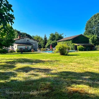 /international/fr/montpon-menesterol-aquitaine-310101357639/?lang=en