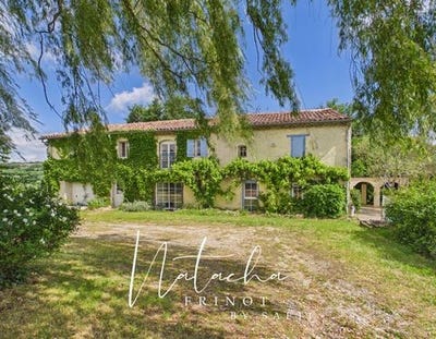 /international/fr/puylaurens-midi-pyrenees-310108216774/