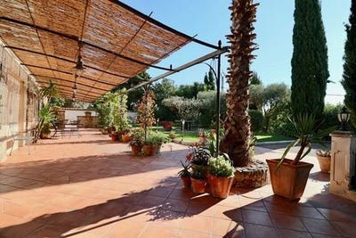 /international/fr/cuers-provence-alpes-cote-d-azur-310100184524/