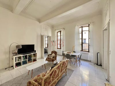 /international/fr/tarascon-provence-alpes-cote-d-azur-310107222442/