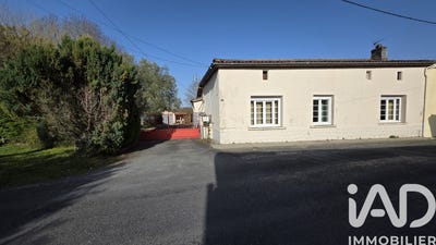 /international/fr/touverac-charente-310105014720/