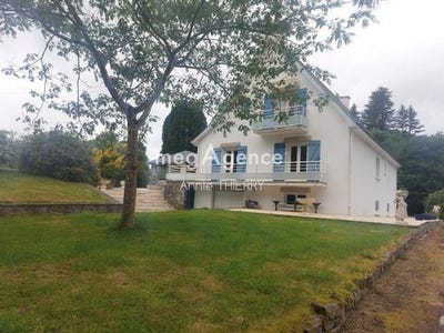 /international/fr/cleguer-brittany-310099915654/