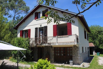 /international/fr/montrejeau-midi-pyrenees-310108217848/