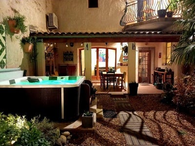 /international/fr/capestang-languedoc-roussillon-310107413087/